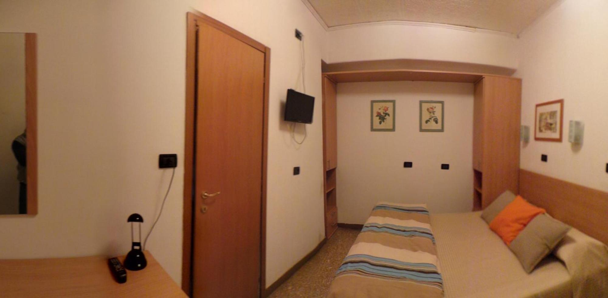 Hotel Europa Albissola Marina Esterno foto
